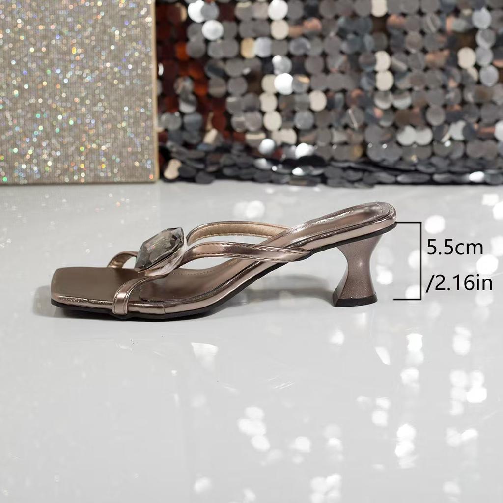 Fashion Women Sandals 2025 Summer Fashion Design Low Heel Shoes Metal Buckle Casual Outdoor Beach Sandals Women Shoes Zapatos Mujer