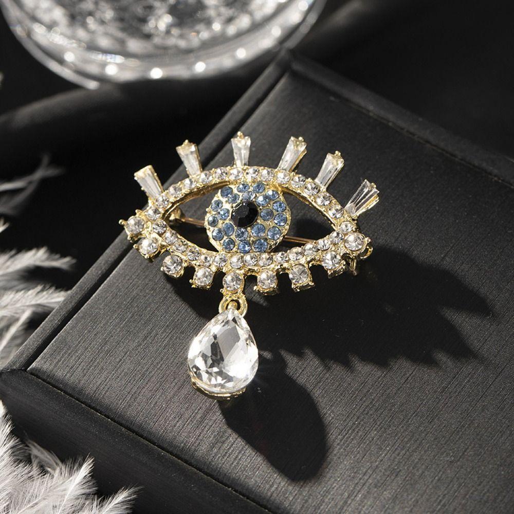 Decoration Luxury Badge Pin Crystal Pendant Rhinestone Eye Brooches Mini Banquet Clothes Pin  Party