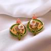 Серьги-пусеты с жемчужными цветами с золотым покрытием - Ретро придворный стиль, Легкая роскошь, Нишевый дизайн высокого класса для женщин