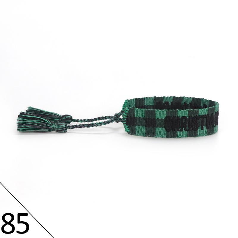 Браслет дружбы ручной работы с вышивкой и кисточками для женщин