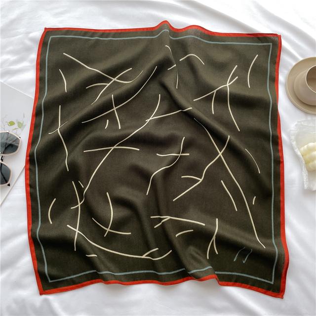 Дизайнерский велюровый квадратный шарф для женщин, шейный платок, галстук, модный маленький клетчатый шарф для волос на запястьях, новый платок, бандана 