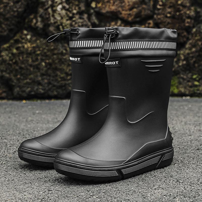 New Bundle Rain Shoes Men's Medium Tube Non-slip Waterproof Shoes Outdoor Water Boots Warm Rain Shoes Short Tube Rubber Shoes Men's Fashion