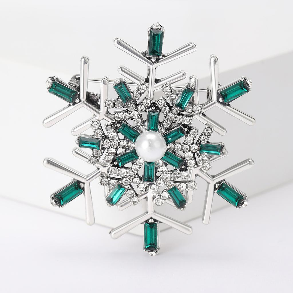 Rhinestone Snowflake Brooches for Women Unisex Christmas Pins Multi-color Available Fashion Jewellery Accessories Gifts