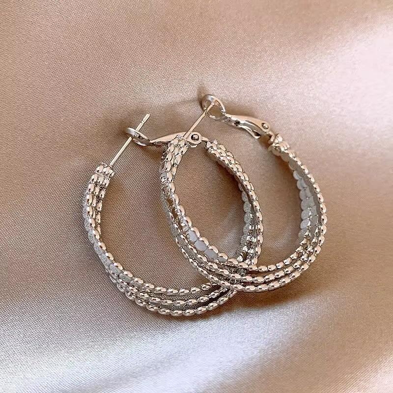 Новые трехслойные витые металлические серьги-подвески для женщин, винтажные металлические круглые серьги-кольца, простые европейские украшения