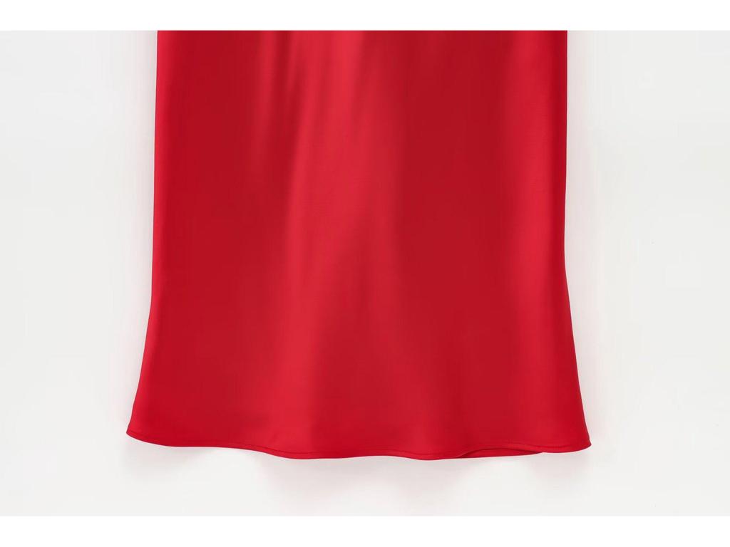 2025 Spring Women's European & American Style Silk Satin Red Heart Neckline Midi Dress