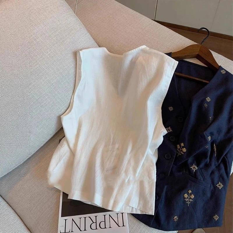 Женский sleeveless жилет с цветочной и звездной вышивкой, V-образным вырезом и пуговицами спереди