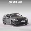 1/36 Nissan GTR Металлическая модель автомобиля Игрушки для мальчиков Литая модель автомобиля с инерционным механизмом Коллекционная машина для детей Подарки Игрушки для взрослых