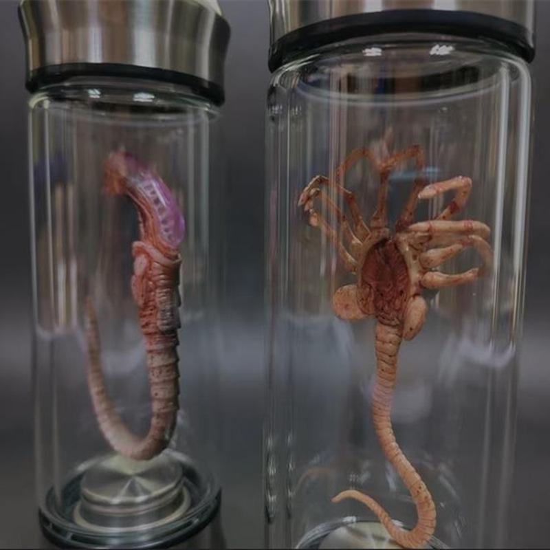 Xenomorph Facehugger Embryo Glowing Jar Movie Prop Replica Decor