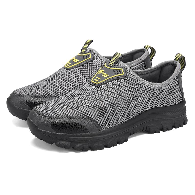 Men Non Slip Black Sports Shoes Breathable Mesh Casual Running Shoes One Foot Slip Le Fu  New Outdoor Summer Barefoot Shoes