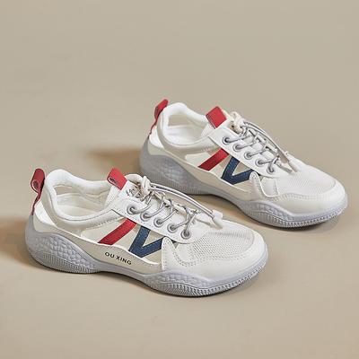 Маленькие белые туфли женские летние 2025 новые сетчатые дышащие сандалии с полым носком повседневные спортивные студенческие туфли с отверстиями