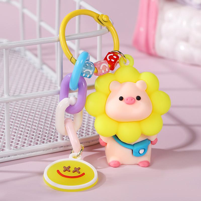 Creative Cartoon Sunflower Pig Key Chain Backpack Pendant Decoration Resin Keyring Creative Gifts