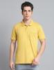 Мужская однотонная горчичная футболка с воротником и рукавом до локтя