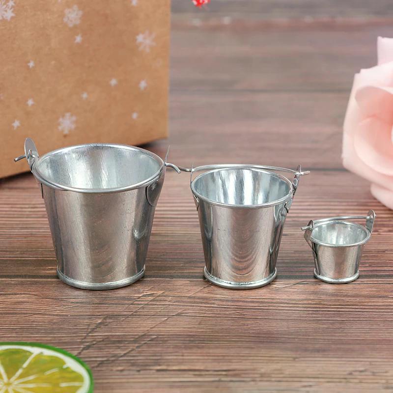 1pcs Bucket Toy Iron Dollhouse Mini Bucket Miniature Model Mini Dollhouse Decorations Ornaments Children Beach