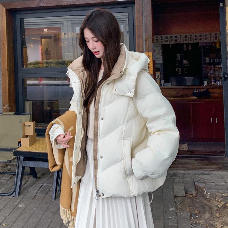 Легкая женская куртка-пуховик в иностранном стиле, зима 2024, новый дизайн, нишевая маленькая теплая куртка, женская хлопковая куртка