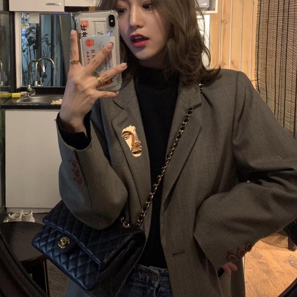 Half-Face Brooch Metal Badge Costume Accessory