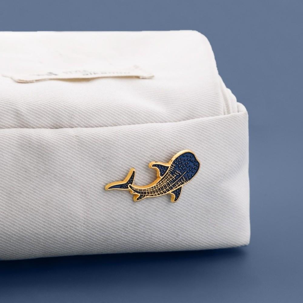2 pcs Light Luxury Whale Dolphin Brooch Vintage Fish Shaped Metal Badge Whale Dolphin Badge Male