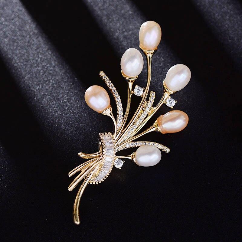 Blucome Natural Pearl Flower Brooches Bouquet Style for Women Men Suit Scarf Hijiab Pins