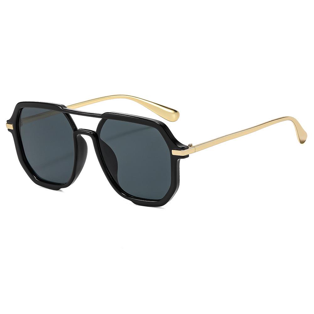 Новые Квадратные Солнцезащитные Очки с Двойным Мостиком 2026 - Модный Ретро Стиль Пилот для Отпуска и Защиты от Солнца при Вождении