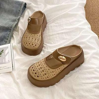 Крутые шлепанцы на толстой подошве с вырезами для женской летней носки 2025 новые модные и дышащие Мэри Джейн для выхода в свет, полушлепанцы с закрытым носком