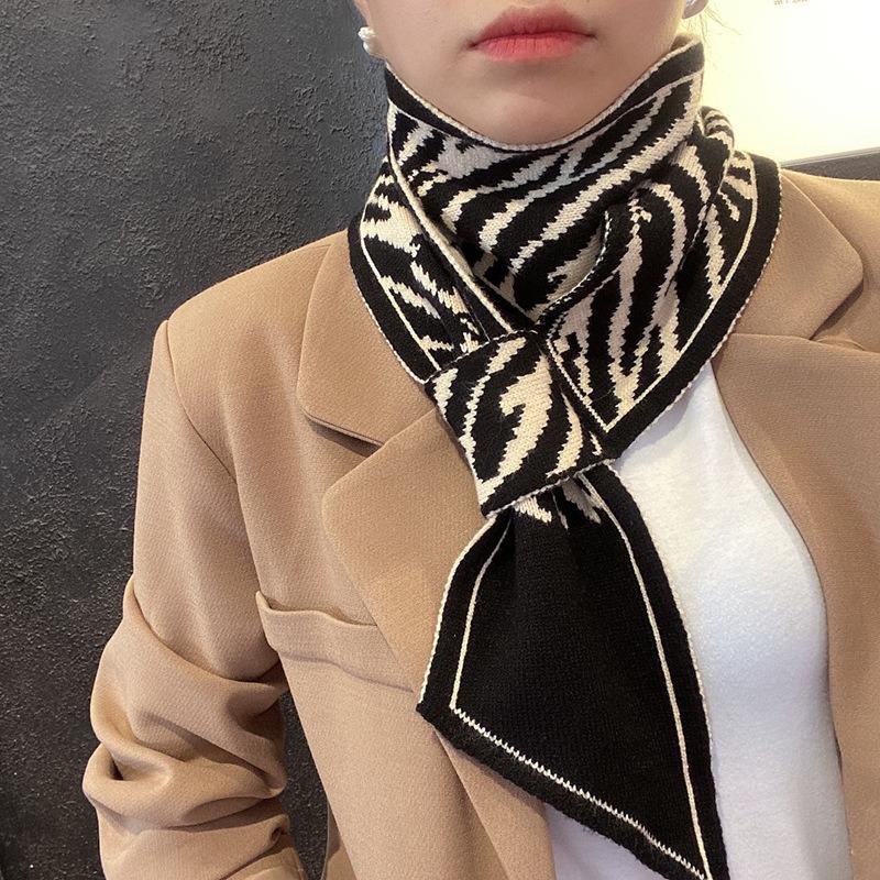 New Knitted Small Scarf Women's Wool Scarf Autumn and Winter Small Ears Letter Camellia Narrow Scarf