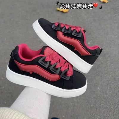 Туфли на толстой подошве повседневные универсальные женские туфли-хлебушки 2025 весна новая легкие и удобные студенческие универсальные трендовые туфли