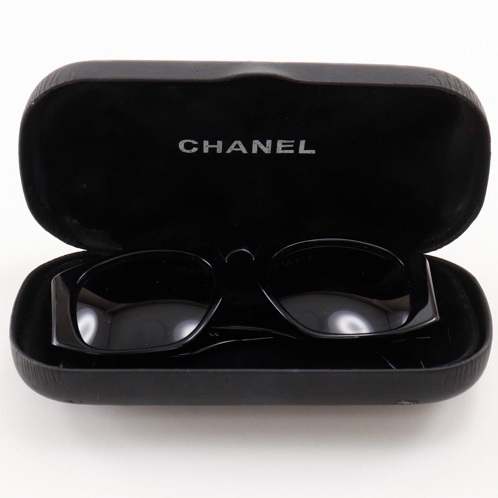 Chanel Солнцезащитные очки COCO Mark 94305 Matelasse черный пластик Женские Б/У