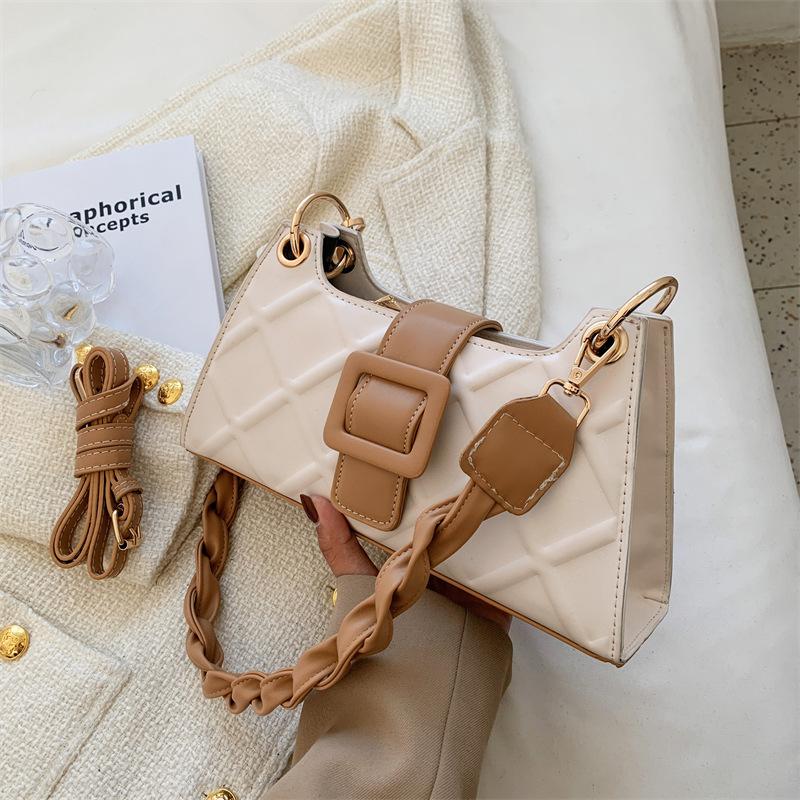 Высококачественная маленькая женская сумка, лето 2024, новая модель, популярный нишевый дизайн в этом году, сумка через плечо под мышкой, универсальная сумка-мессенджер