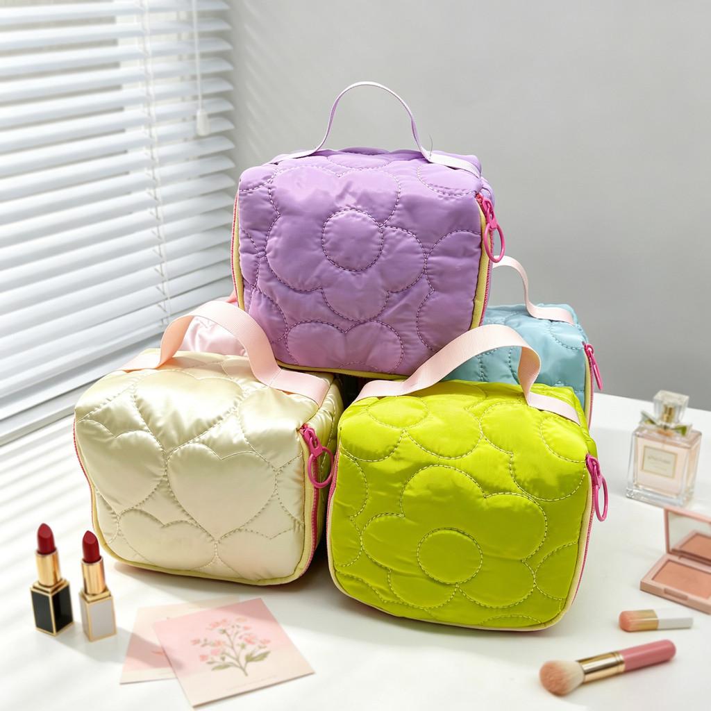 Stylish Heartshaped Cosmetic Organizer With Zipper Closure For Home Or Travel Use