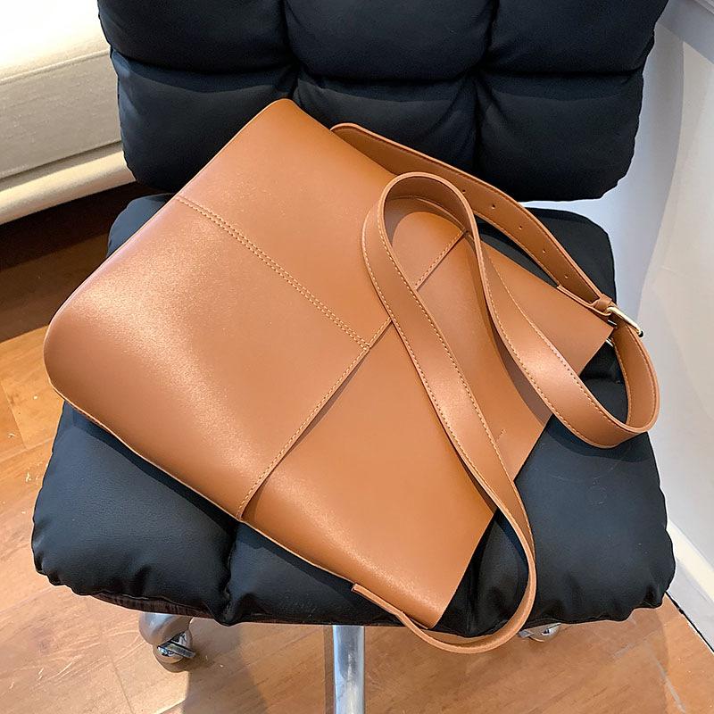 Сумки Новые женские сумки Вместительные сумки-мессенджеры Сумки-ведра Женские стильные простые сумки через плечо Сумки Гуанчжоу