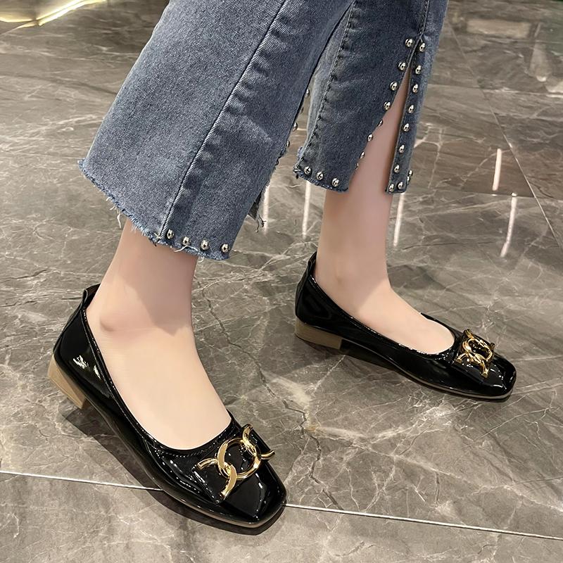 Модные новые туфли-лодочки Модные повседневные туфли на толстом каблуке с квадратным носком из металла с легким вырезом женские туфли Мэри Джейн размер 35-40 без застежек на квадратном каблуке