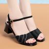 Мода Комфорт Мягкие кожаные сандалии Женские летние модные туфли для мам Толстый каблук Высокие каблуки Алмазный Нескользящий Черный Тонкие туфли