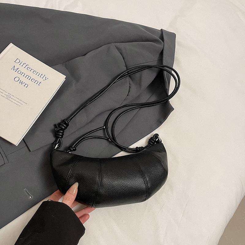 Французская нишевая сумка женская 2025 новая высококлассная на плечо сумка-мессенджер популярная весенне-летняя универсальная сумка-пельмень круассан