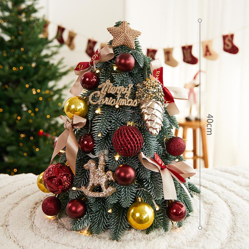 Мини-елочные украшения в стиле 2025: Сделай сам настольные фигурки для домашнего декора