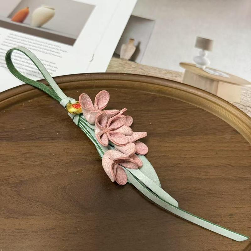 Очаровательный лавандовый брелок из коровьей кожи для женской сумки, модный брелок, прочный, изысканное исполнение, украшение для сумки, аксессуары для сумки