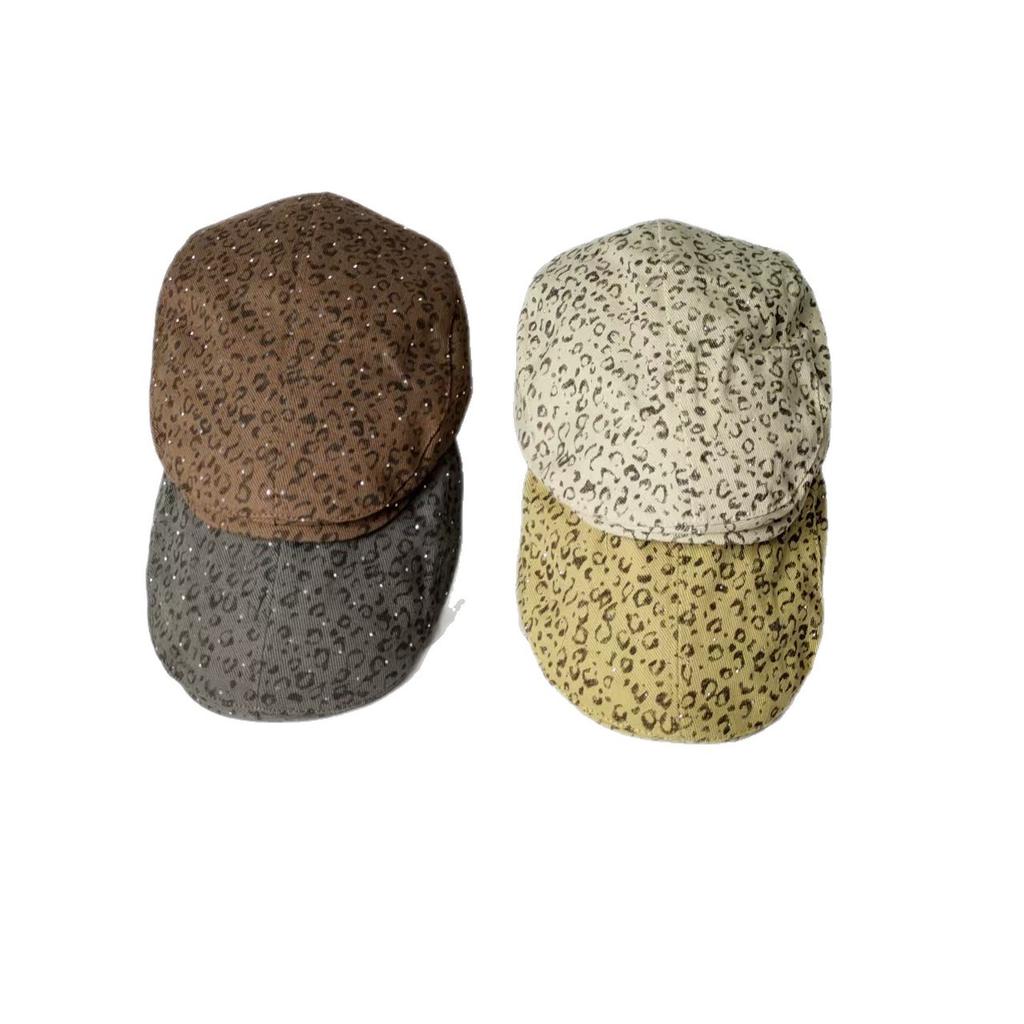 Gypsy leopard print forward hat female retro versatile showing a small face wearing a beret big head circumference painter hat
