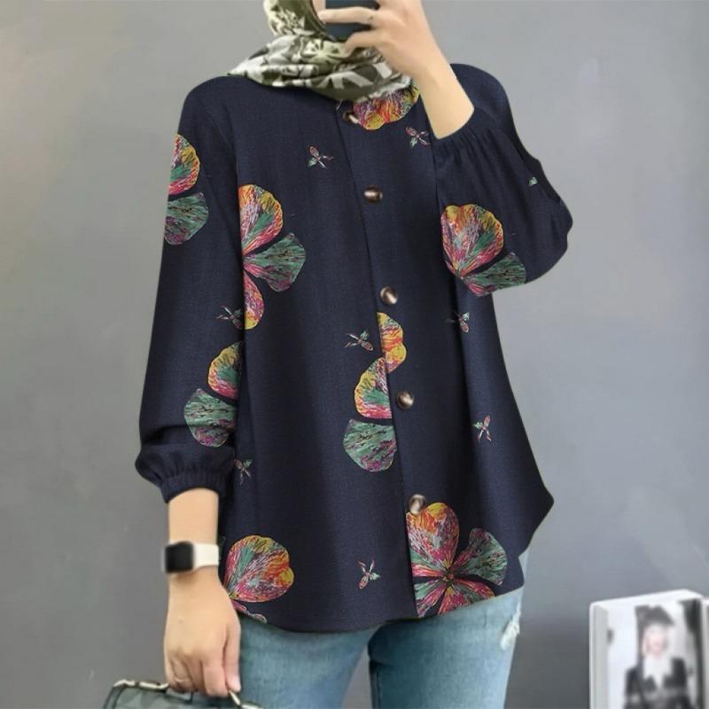 Женская рубашка больших размеров с цветочным принтом