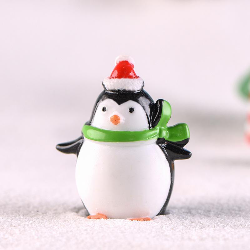 Christmas Cute Little Penguin Micro-landscape Snow Scene Decoration Keychain Pendant Antarctic Penguin Little Animal