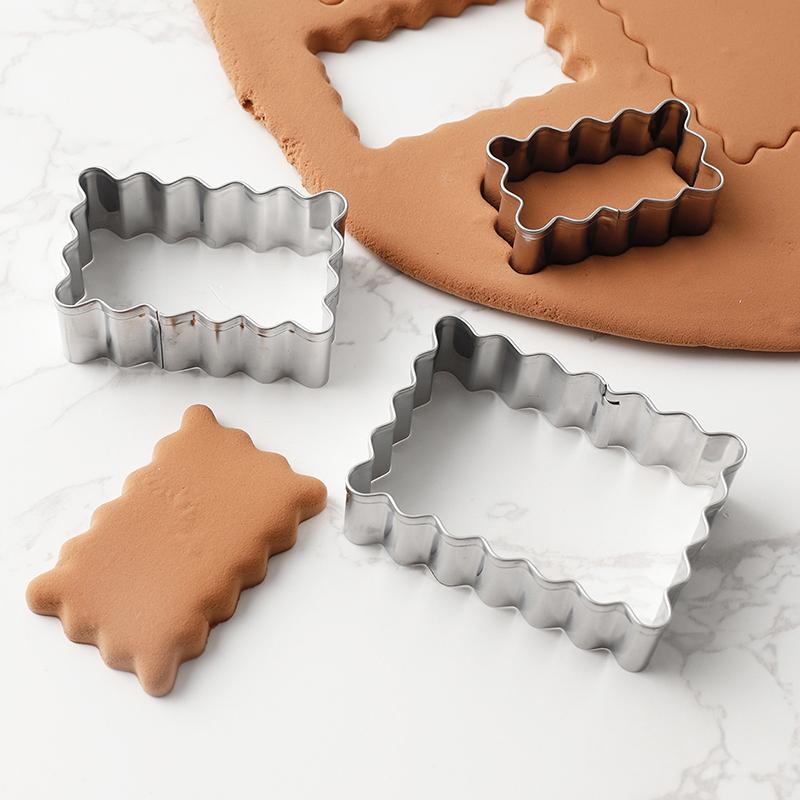 3Pcs Mini Cookie Cutter Set Stainless Steel Sugar Biscuit Veggie Cutters DIY Cookie Mold Outdoor Tableware