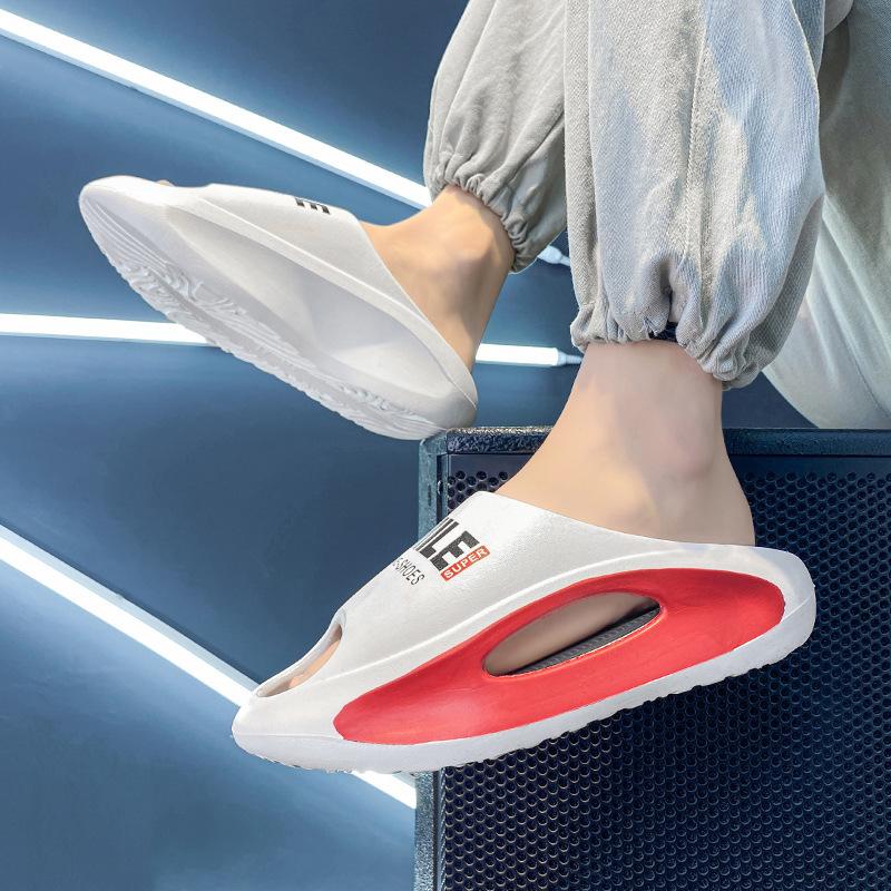 Мужские шлепанцы, летние новые стильные противоскользящие сандалии на толстой подошве с выемками, удобная повседневная пляжная обувь