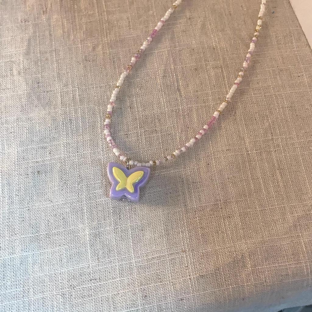 Ожерелье из разноцветных бусин в виде бабочки: Легкая роскошная цепочка на ключицу в стиле Y2K для женщин