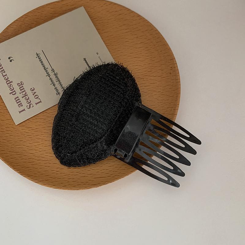 Puff Hair Head Cushion Invisible Fluffy Hair Pad Sponge Clip Bun Bump It Up Volume Hair Base For Women and Girls Hair Accessory
