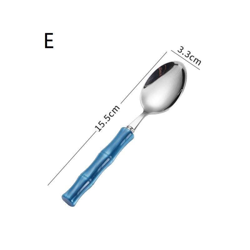 Refined Bamboo Handle Cutlery Set Stainless Steel Suitable for Home Kitchens and Gifts
