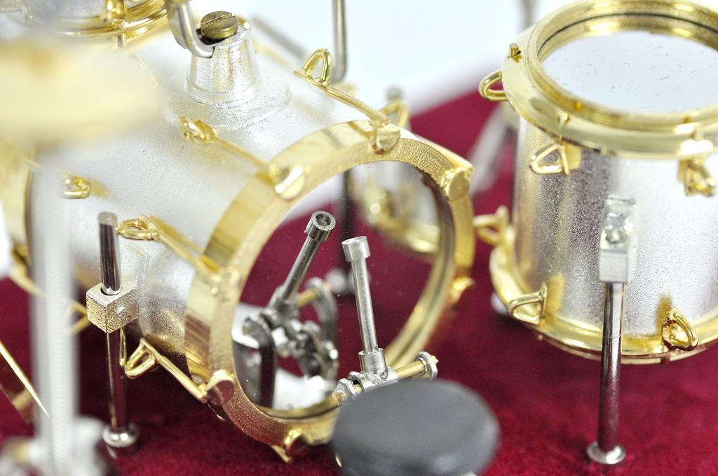 SUNRISE SOUND HOUSE Sunrise Sound House Миниатюрный музыкальный инструмент барабанная установка 1/18