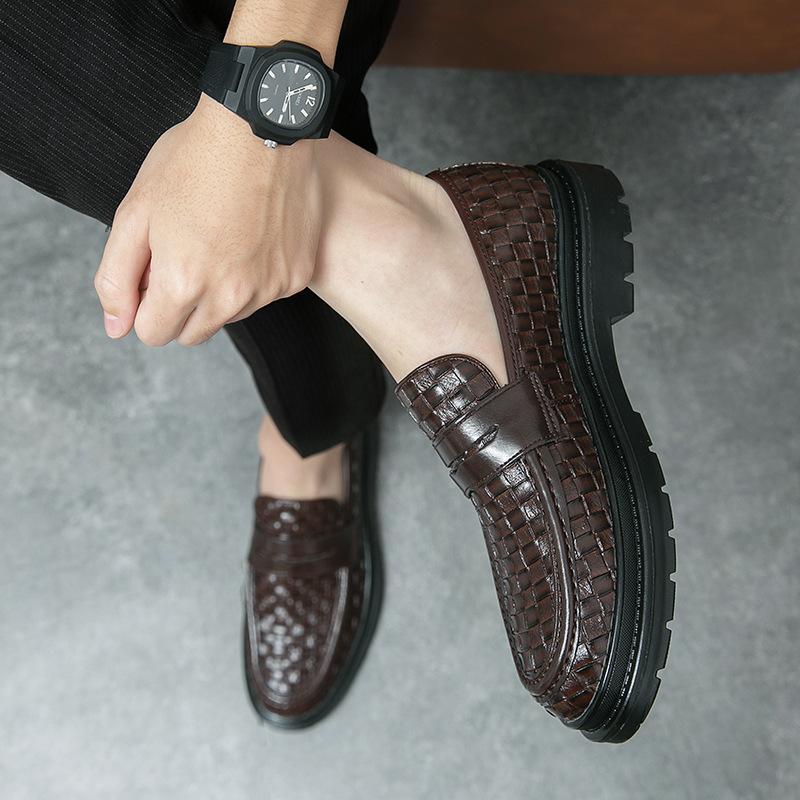 Men's Leather Shoes Summer Breathable Woven Air Cushion Men's Shoes British Style Casual Loafers Men's One Pedal