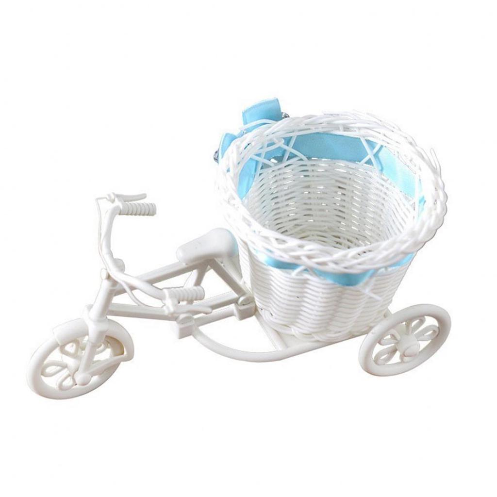 Цветочная корзина в виде трехколесного велосипеда