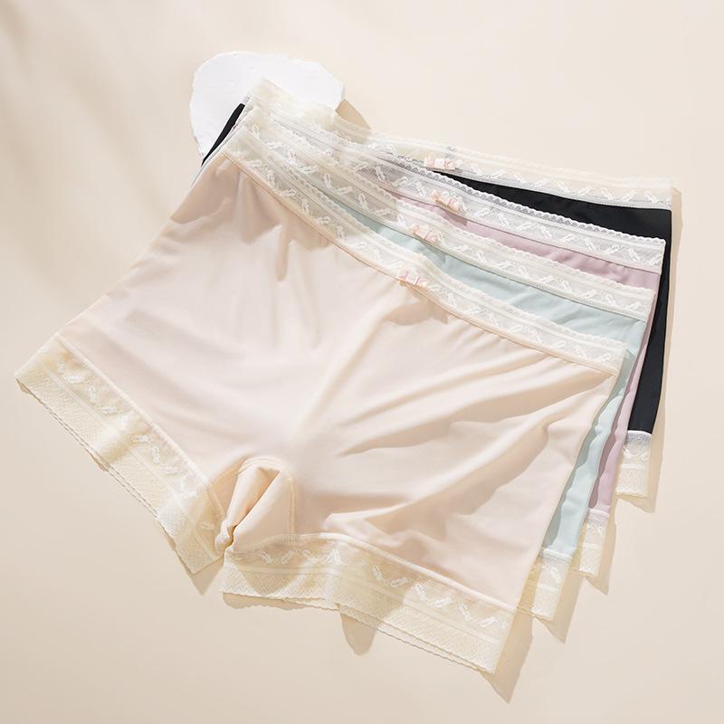 Women's Spring and Summer Ultra Thin Ice Silk No Trace Naked Sense Anti Go Out of Light Not Roll Edge Cotton Flat Angle Underwear