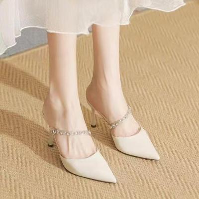 Летом 2025 года новые европейские и американские туфли-лодочки с острым носком на высоком тонком каблуке, с сексуальным темпераментом, крутые шлепанцы с закрытым носком.