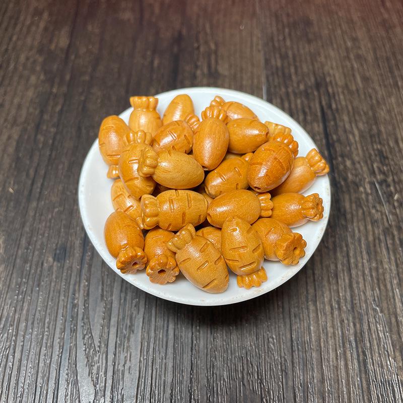 Xinshan Carved Sandalwood Beads and Phone Pendant Accessories