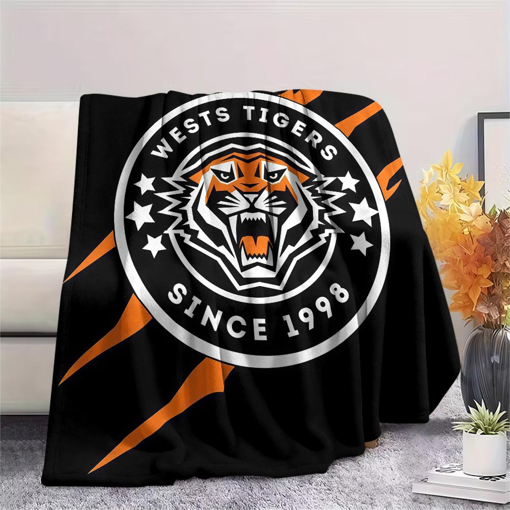 Castleford Tigers Flannel Blanket, High quality Comfortable for All Seasons, Home Decor, Warmth and Comfort