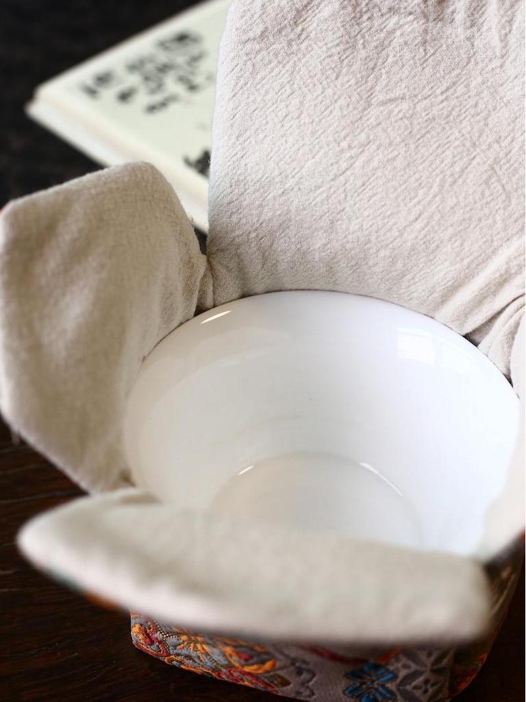 Набор керамических чашек Гайвань и чайник из исинской глины с китайской и японской парчой 34 цветов в хлопковом мешочке